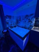 Studio avec jaccuzzi