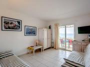 Appartement chaleureux avec terrasse et parking au Lavandou - FR-1-816-2