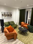 Stunning 2 Bed In Royal Wharf Next To EXCEL & LONDON CITY AIRPORT