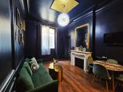 Apt haussamn walk tour eiffle trocadero 3minutes