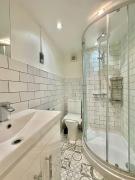 Large house in Chelsea Large house in Chelsea