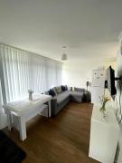 Beautiful 2 Bedroom Chalet 22 Cordova, Selsey