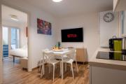 New Modern 2 bedroom Apt near Bari Policlinico