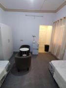 غرفة ثنائية بحمام ومدخل خاص