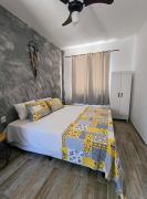 Casa kitnet 50 metros da Praia Ingleses para 2 pessoas