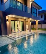 蓝精灵The Smurfs Smurfs Villa Holiday Home