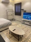 استديو بسرير ماستر وجلسة جانبية استديو بسرير ماستر وجلسة جانبية