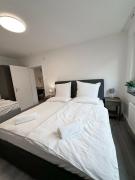 City Apartments Essen for up to 6 person with 4K TV and kitchen
