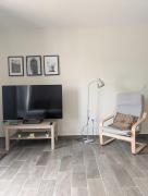 Penthouse with Volcano Views & Top Amenities - AC, Gym, Lounge, Patio, Workspace