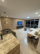 Apt Reformado, grande e moderno - 300m do Mar