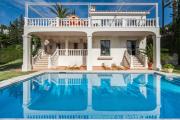 Peaceful 4 BDRM Andalusian Villa w Sea Views