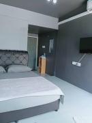 Top Kangar