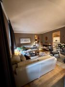 Cosy Penthouse Central Village