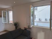 Superbe appartement rénové à 250m des remparts