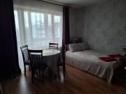 Between Lake and Sea