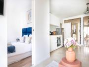 Chic Parisian 1-Bedroom Apartment in Vibrant 10th Arr - Mobility Lease