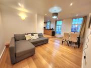 Comfortable 2BR Flat - 1 Min to Tube, Sleeps 6