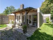 Cosy bungalow on quiet resort near beach