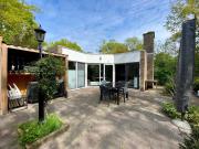 Family bungalow on quiet resort