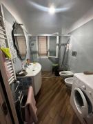 Nathan House, Tuscolana Nathan House, Tuscolana