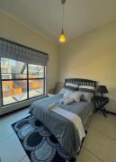 4Km to Monte Casino The William Fourways