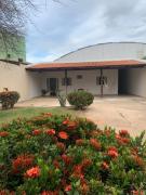 Casa jardim ao lado da BR-242