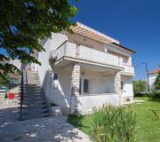 Apartments & Rooms Dekanic