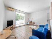 2 bedroom apartment with balcony 10th arr 2 bedroom apartment with balcony 10th arr