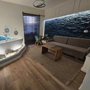 Central Apartment Myslym Shyri Street with balcony