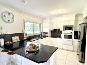 Top Glass House Mountains