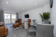 Central Brighton Marina - Apartment - Sleeps 4