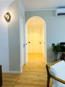 Southern Milan M1 Red line metro 20 min to city center