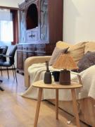 Downtown 2 minutes by walk to center and metro-direct to airpot T4