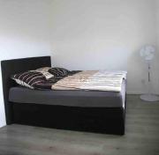 Wunderschöne und moderne Ferienwohnung mit Garten