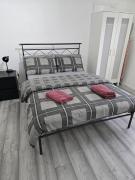 Newly Fitted 2 Bedroom Battersea Flat Newly Fitted 2 Bedroom Battersea Flat