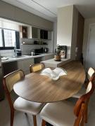 Apartamento na Praia Brava, 650m do mar, ao lado de Balneário Camboriú