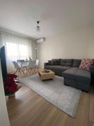 Emmas Place- Apartamenti modern por miqesor ne qender te Elbasanit