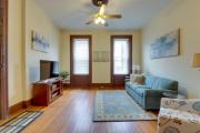 STL Apartment Close to Downtown!