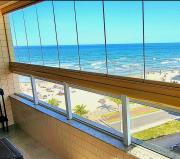 Lindo e novo apto à beira-mar em Caiçara - Praia Grande