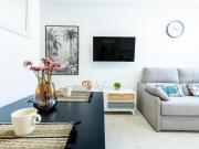 K1. Cozy Las Flores with Pool