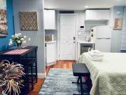 Luxe City Hall Suite by Rittenhouse Square