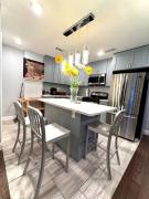 Magic Gardens 2BD Apt in Center City