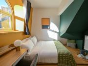 Spacious Ensuite Bedroom Close to Angel & Shoreditch