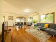 Spacious Land Area 5Bedroom Home at Sunnybank New AC