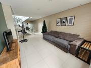 Casa espaçosa próxima ao Sesc.