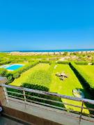 Tilal villa with private garden sea view-4 Room For families only