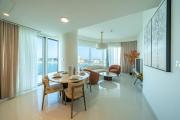 Homes Beyond l 2BR Panoramic Skyline & Sea View