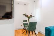 Stylish 1BR flat in Chelsea, 8 min tube