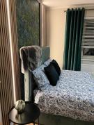 Spacious & Modern Family Gem