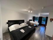 Vesterland Feriepark Hytter, hotell og leikeland